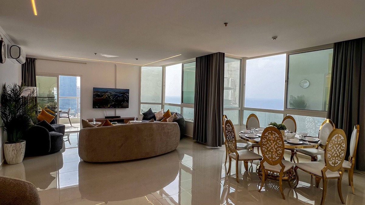 Ash Shati Apartment | Sky-high Villa فيلا عنان السماء