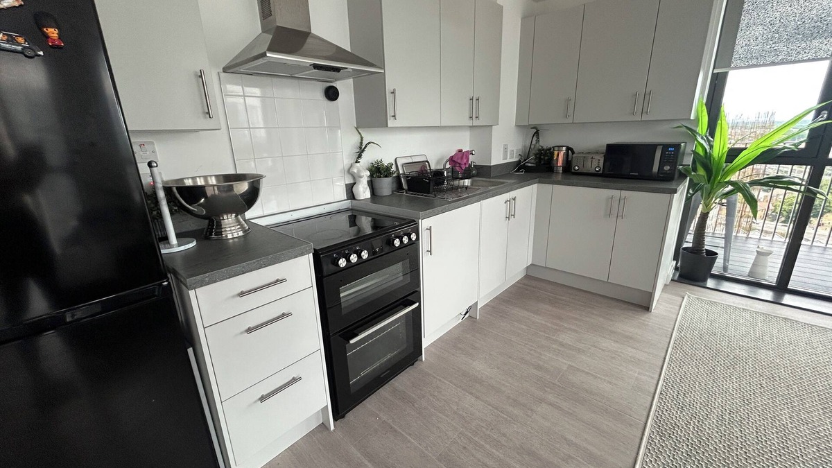 Barking Apartment | Sky Line Apartment