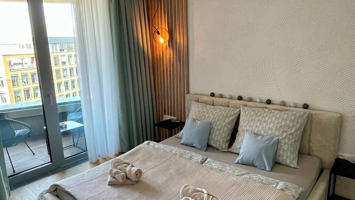 Old Town Apartment | SKY PARK - Luxury Apartment - Free Parking