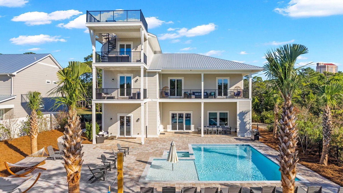 Gulf Pines House | Sky's Oasis: Huge Private Pool/Spa, FREE Golf Cart, Private Beach