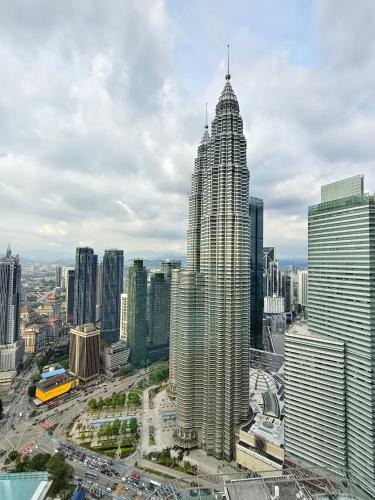 Kuala Lumpur City Centre Apartment | Sky suites KLCC by Kuala Lumpur Family Room Stay