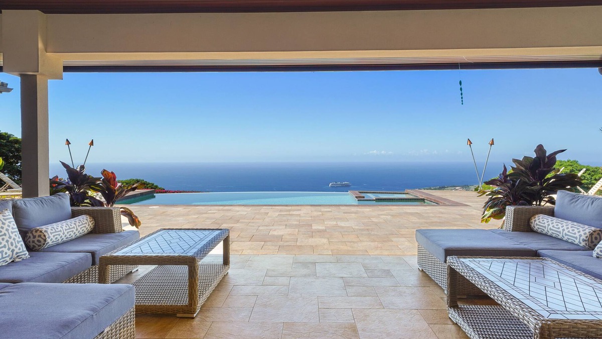 Kailua-Kona Villa | Sky Villa Estate Luxury Gated Retreat with Amazing Ocean Viewn