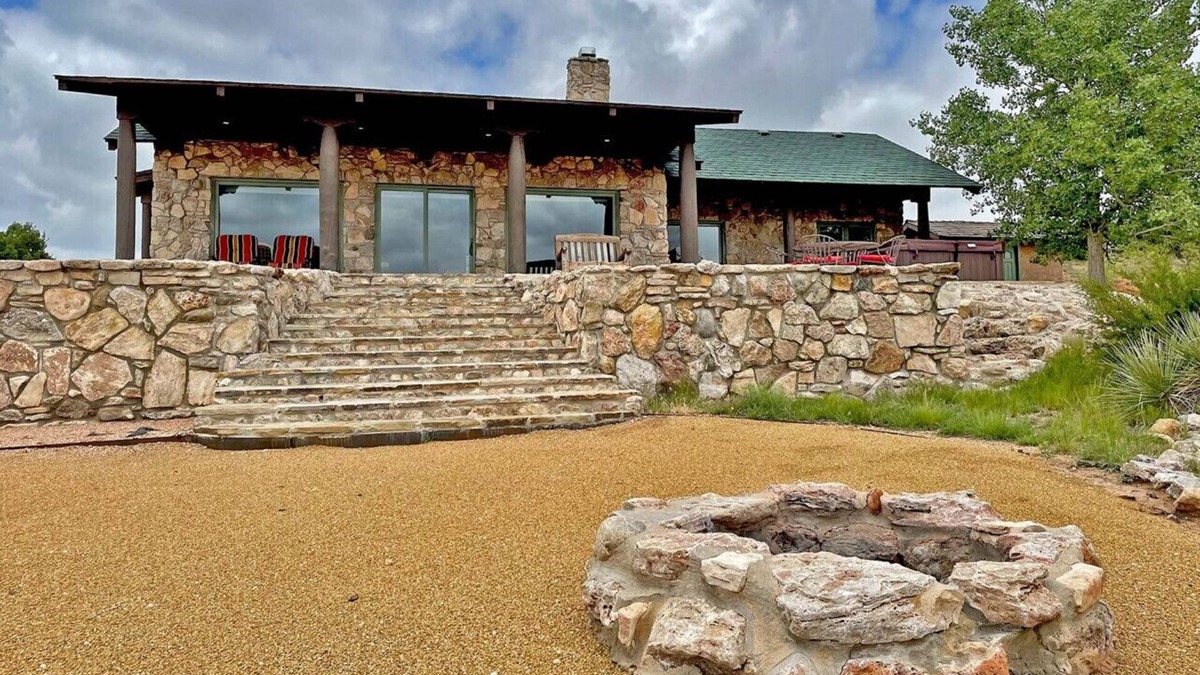 Canyon Apartment | SkyHouse cabin on the West Rim