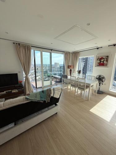 Fairfield Apartment | Skyline Apartment