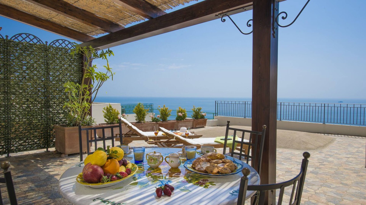 Praiano House | SKYLINE - BEST VIEW AND RELAXING PLACE by Sosòre Holiday Homes