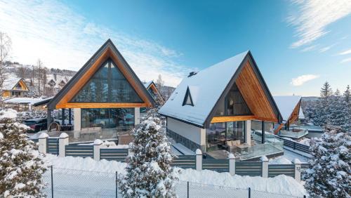 Koscielisko Villa | Skyline Luxury Villa with terrace jacuzzi and sauna Zakopane mountains Poland