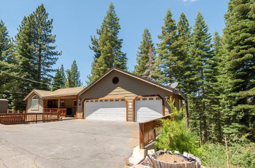 Country Club Estates House | Skyline Manor