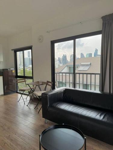 Khlong Toei Apartment | Skyline View 2 - BTS Thong Lo