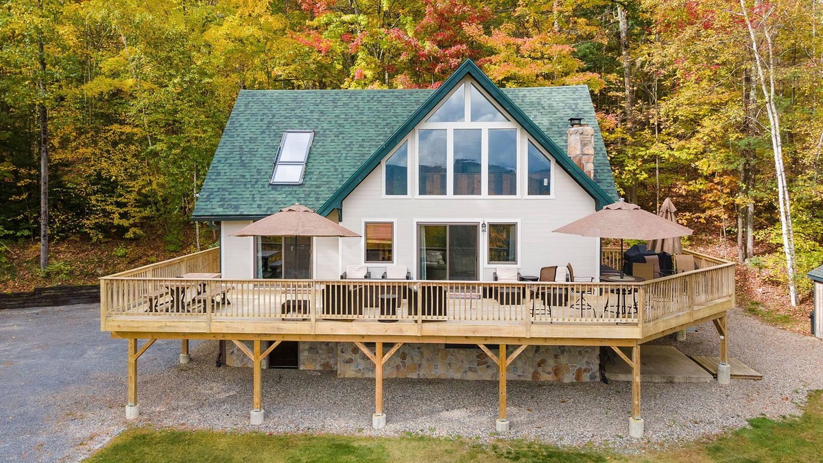 Bolton Landing House | Skyline View: Mountain top lake house