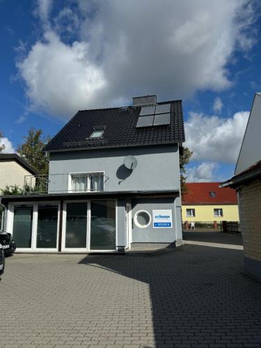 Waltersdorf House | SkyPension