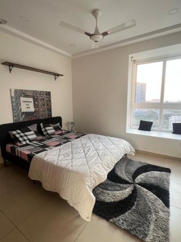 Bengaluru Apartment | Skyview 3 BHK in Nikoo Homes for Big groups