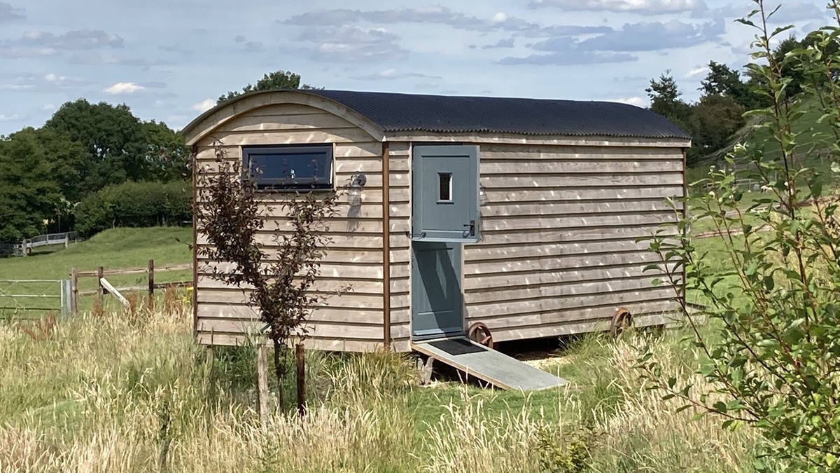 Edington Cabin | Slades Farm Glamping