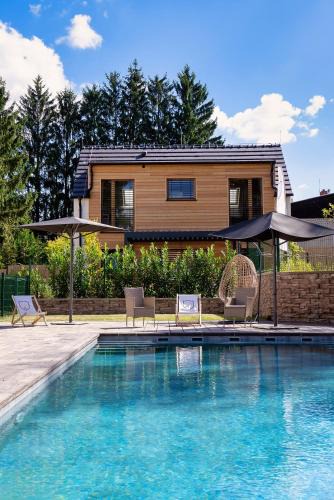 Nebrich House | SLAPY HOUSE - pool view