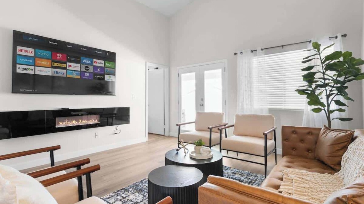 North Las Vegas House | Sleek 5BR Vegas Home w/Pool Table & Luxe Comfort