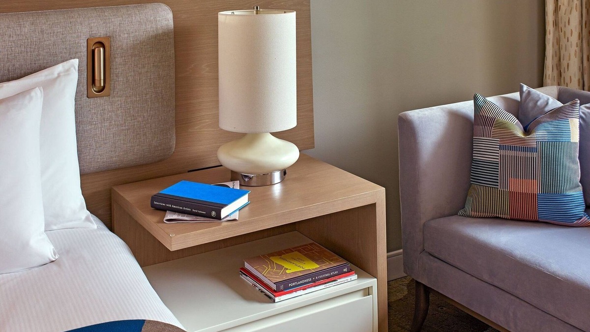 Downtown Portland Hotel | Sleek Downtown Escape w/Art & Lounge – Near Oregon Museum of Science & Industry