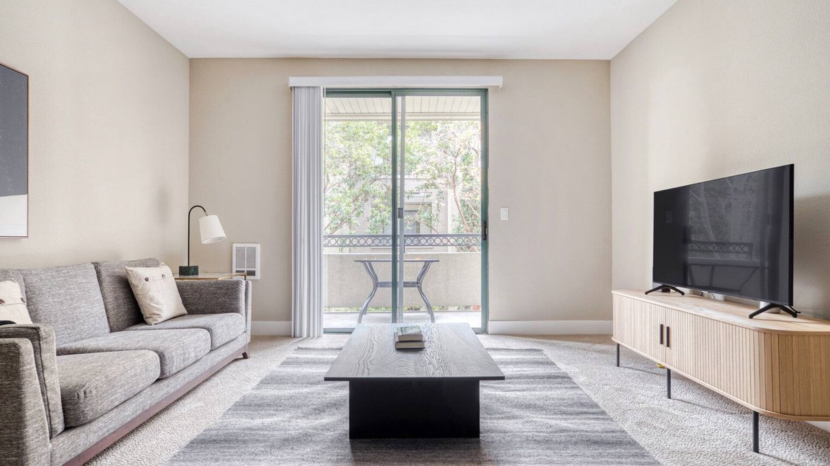 East San Mateo Apartment | Sleek San Mateo 2BR w/Pool & Gym, easy highway access, by Blueground