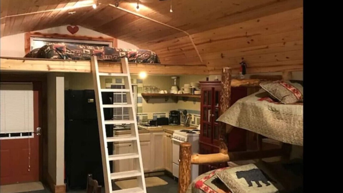 Mount Ida House | Sleep 7 at Fox Den Cabin, Near Lake Ouachita