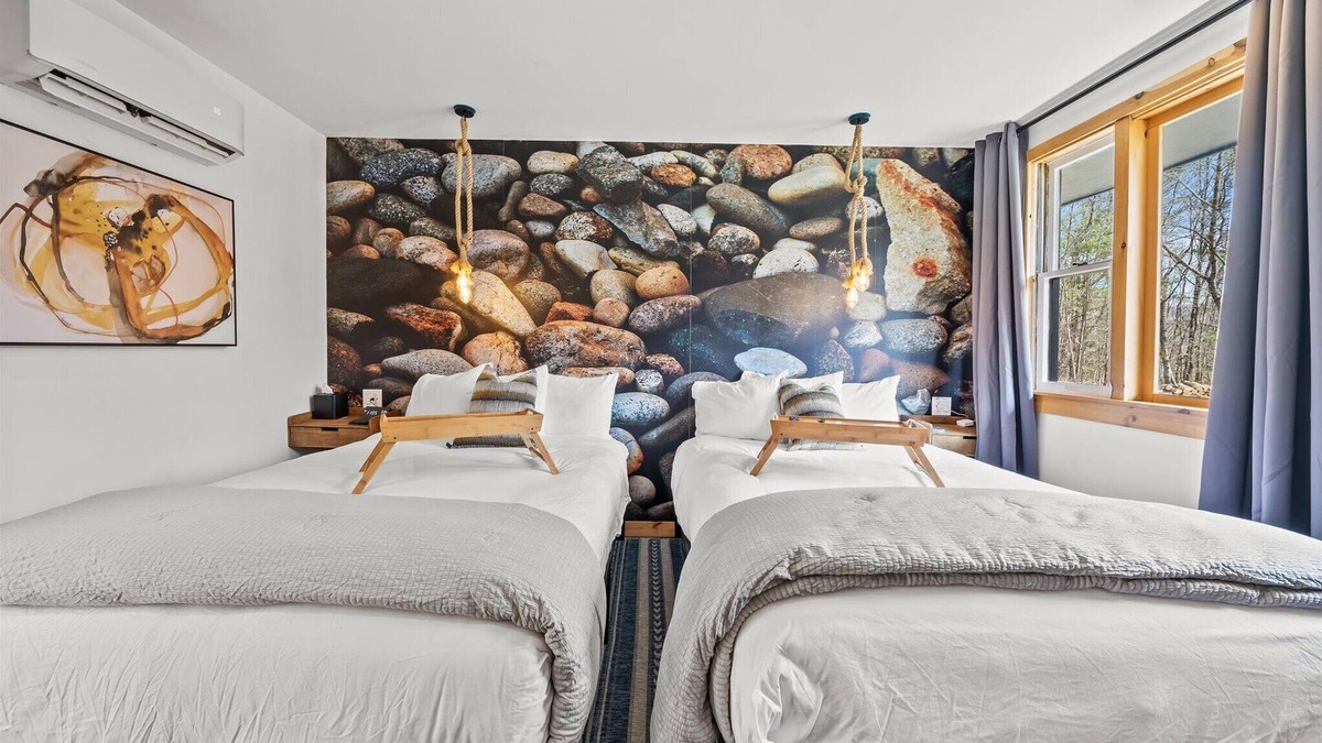 Hancock Hotel | Sleep in Serenity-A Peaceful Retreat Inspired by the Flow of the River