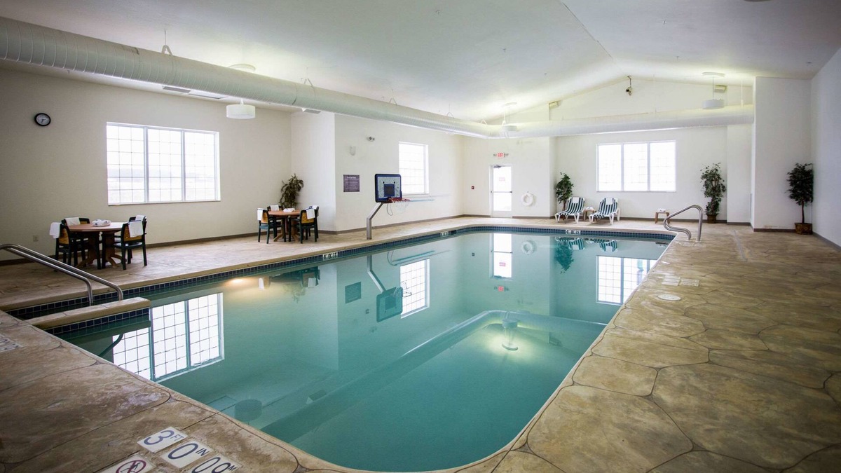 Eau Claire Hotel | Sleep Inn & Suites Conference Center Eau Claire North