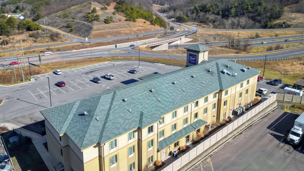 Cumberland Hotel | Sleep Inn & Suites Cumberland - LaVale