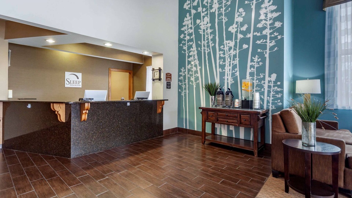 Hays Hotel | Sleep Inn & Suites Hays I-70