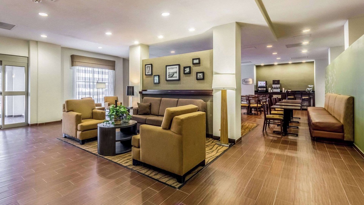 Pleasanton Hotel | Sleep Inn & Suites Jourdanton - Pleasanton