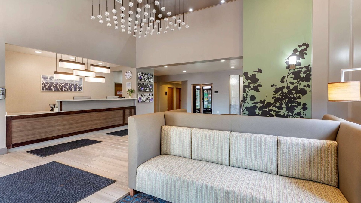 Lebanon Hotel | Sleep Inn & Suites Lebanon - Nashville Area