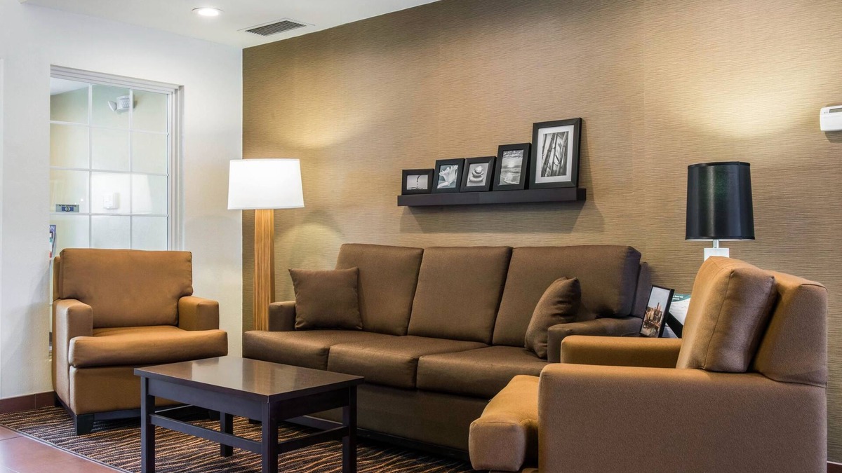 South Hills Hotel | Sleep Inn & Suites Pittsburgh
