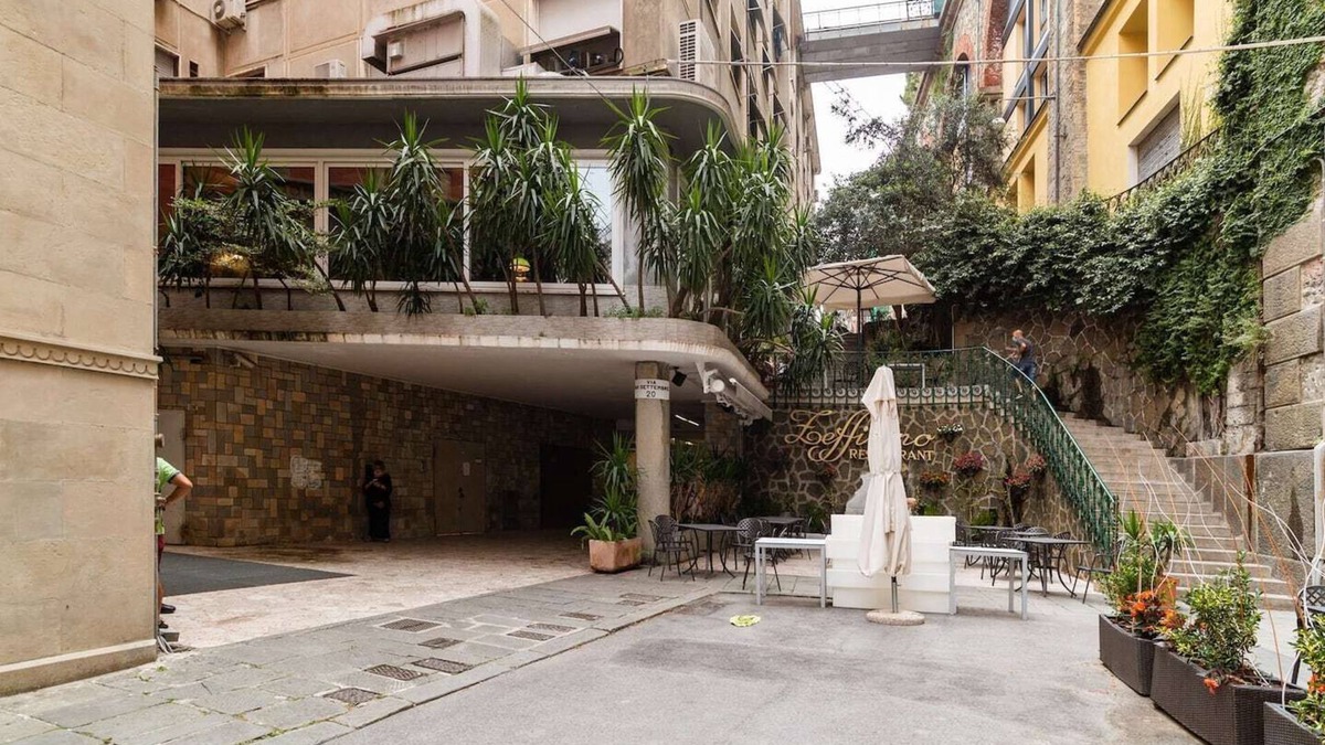 San Fruttuoso Apartment | Sleeping at Ghepa's - Entire Apartment - Max 4 People -WiFi - Starting from €45.