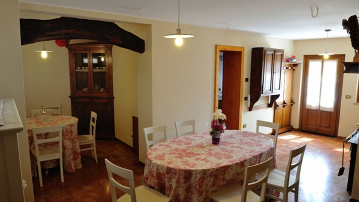 Miane Other | Sleeping in the Prosecco Hills. House suitable for families or groups of friends.