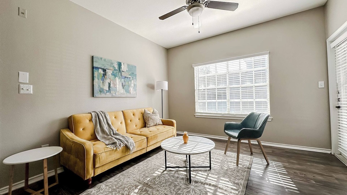 South Side Apartment | Sleepover Modern 1BD/1BA + Gym Corpus Christi