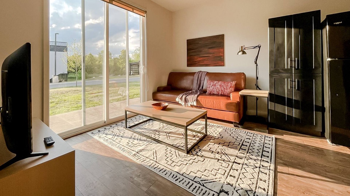 Bowling Green Apartment | Sleepover: Outstanding 1BD/1BA - Bowling Green