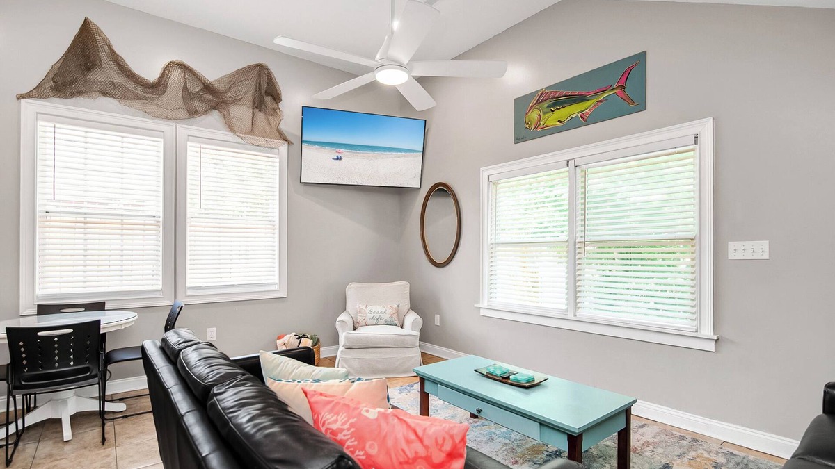 Pawleys Island House | Sleeps 10 peaceful bungalow in Pawleys Island just minutes from the BEACH!