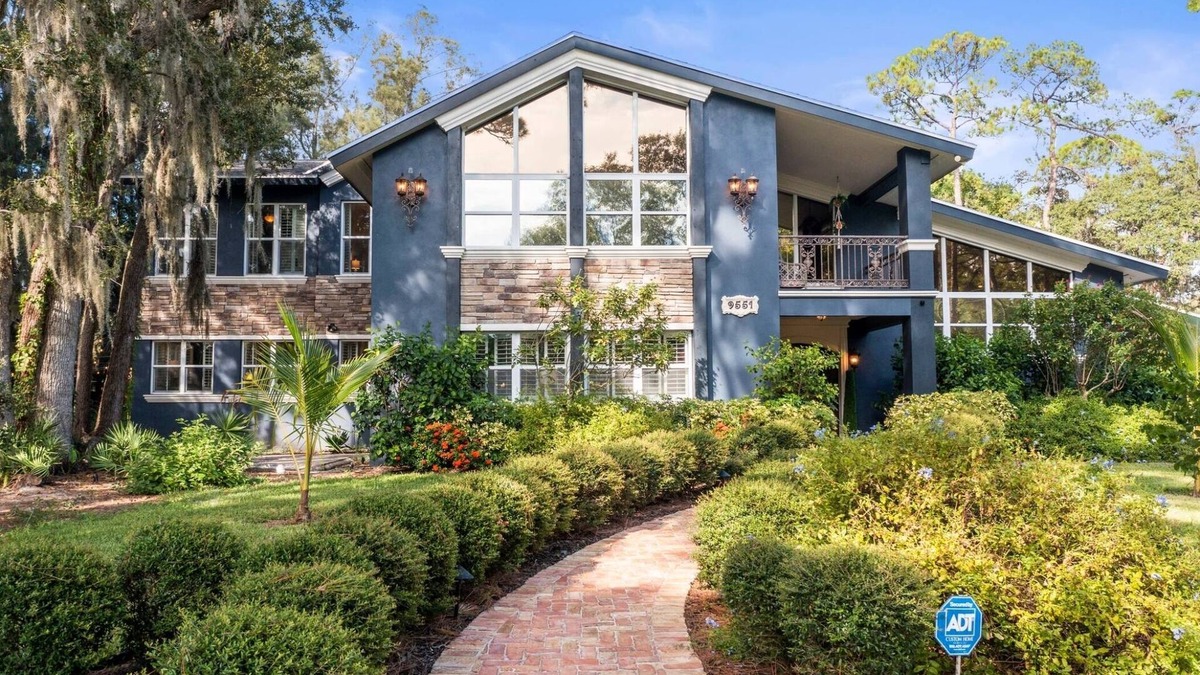 Seminole House | Sleeps 28, Events, Salt Pool/Spa, Outdoor Kichen