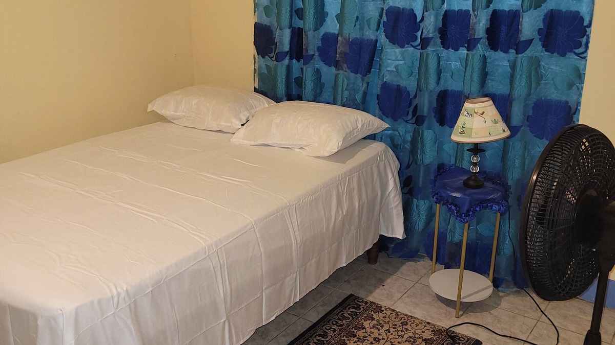 Yallahs Apartment | Sleeps 4 or more with parking off streets