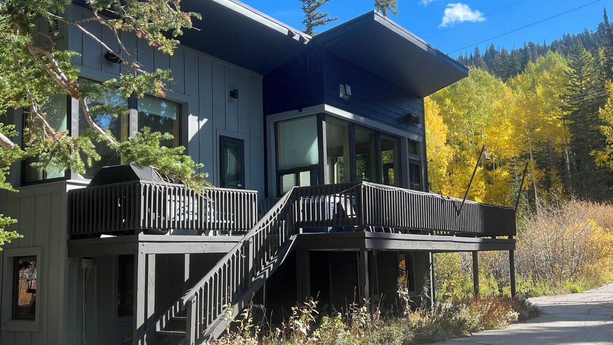 Salt Lake Mountain Resorts House | Slopeside by Cottonwood Lodging