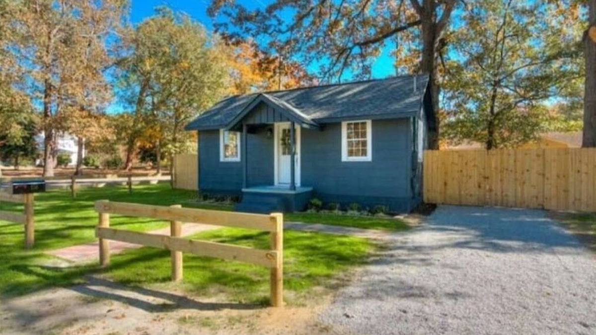 Aiken Cottage | Sly Fox Cottage