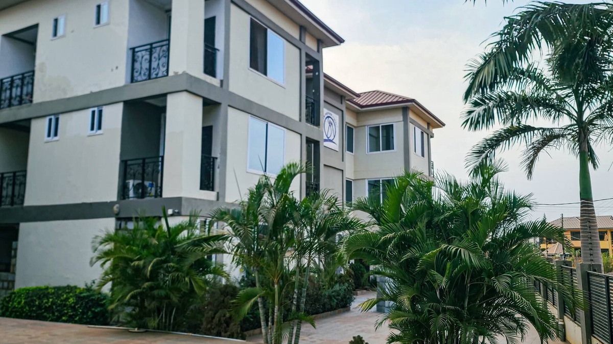 Prampram Hotel | SM Premier Hotel