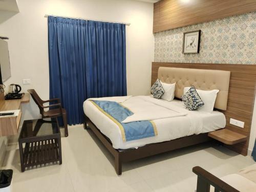 Triplicane Hotel | SMA Grand inn, Triplicane