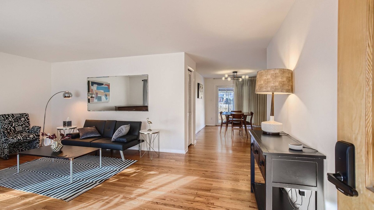 Lakewood House | Smack Dab in the Middle of FUN!