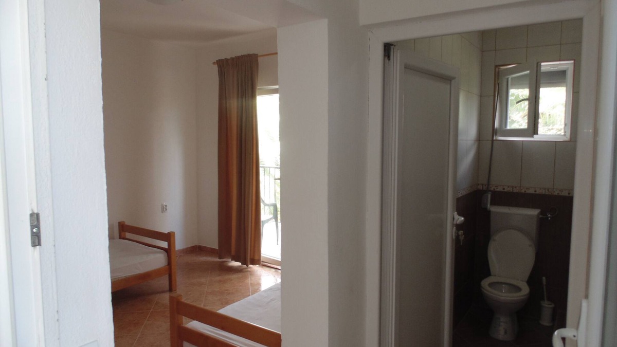 Bar Apartment | Small apartment with balcony