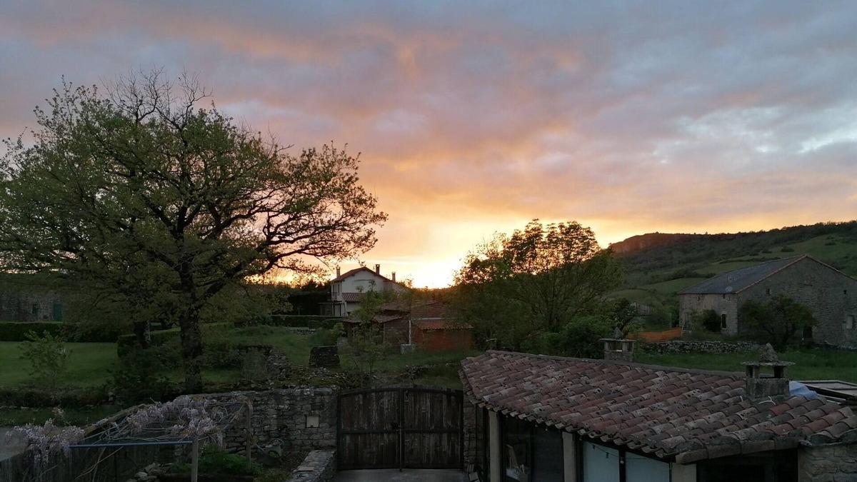Le Clapier House | Small country house 20mn from Avène and 10mn from Lerab Ling