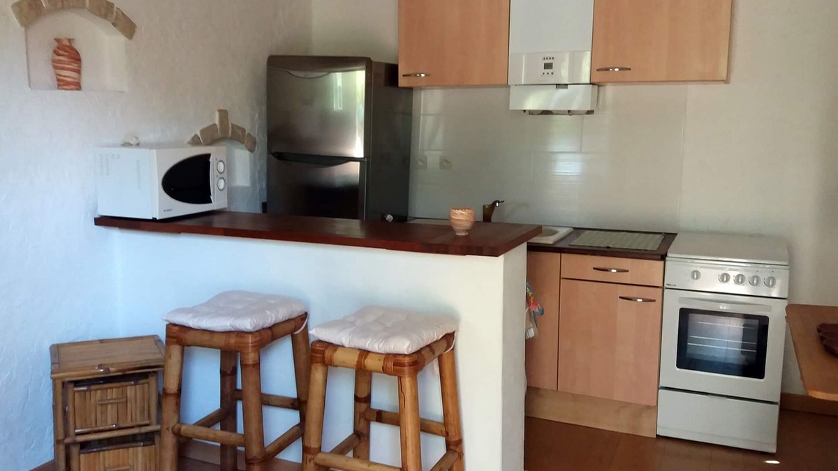 Villeneuve-Loubet Apartment | Small furnished apartment 800m from the beach
