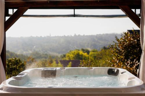 Gornji Kneginec House | Small Hill Heaven