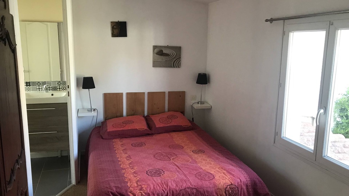 La Rochelle City Centre House | Small house with terrace in the city center