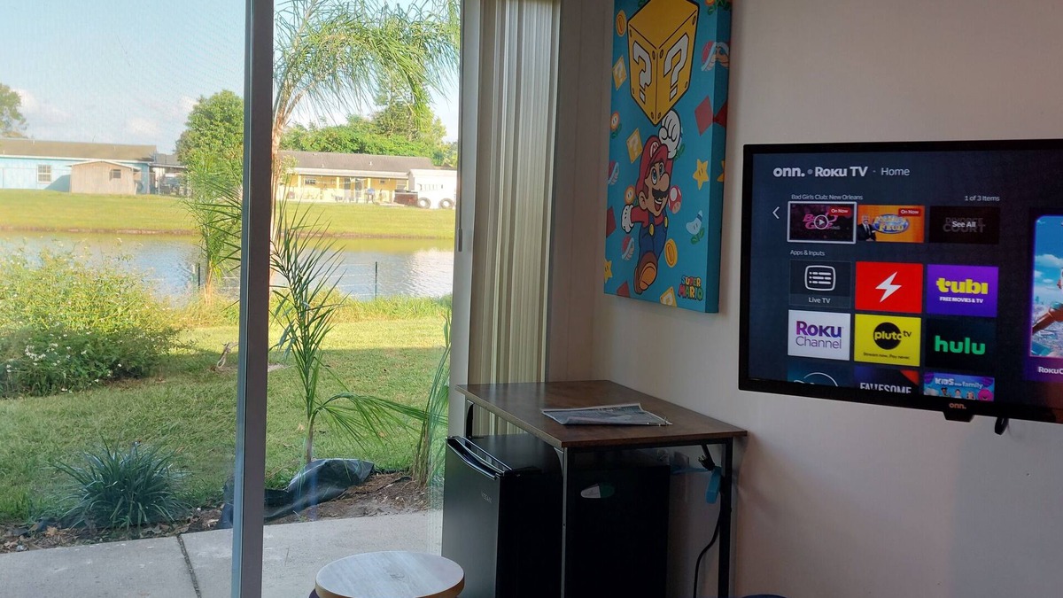 Buena Ventura Lakes Apartment | Small Lakeview Suite Near Disney & Universal Studios Orlando