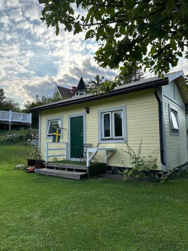 Saltsjobaden Apartment | Small Seaside Cottage