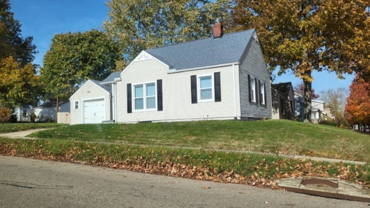 Firestone Park House | Small & Simple Home