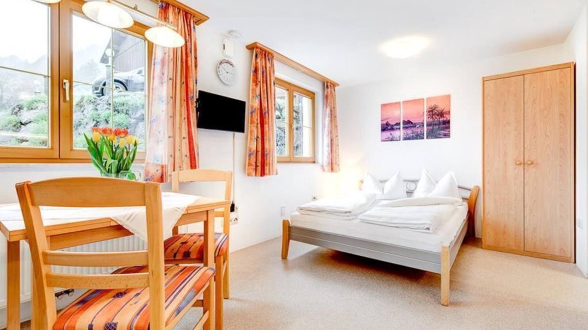 Sonntag Apartment | Small vacation apartment (1-2 persons) - Haus Nigsch