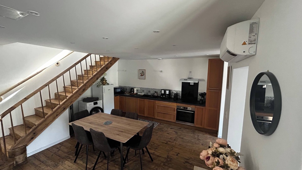 Beaulieu-sur-Dordogne House | Small village house